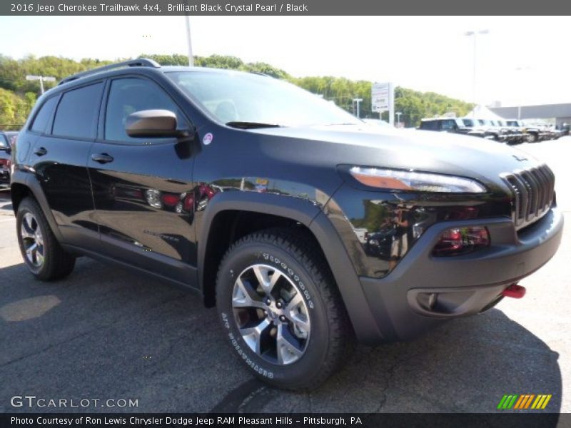 Brilliant Black Crystal Pearl / Black 2016 Jeep Cherokee Trailhawk 4x4