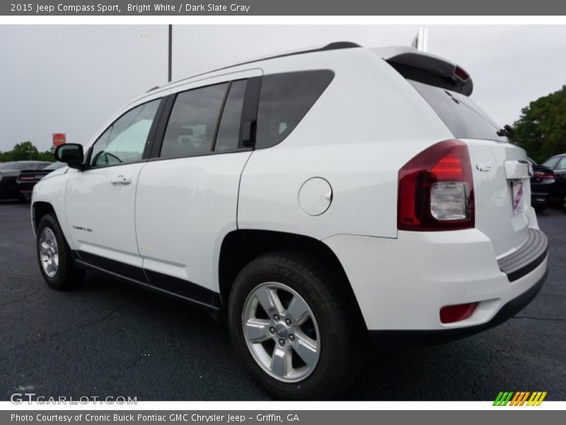 Bright White / Dark Slate Gray 2015 Jeep Compass Sport