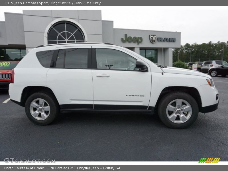 Bright White / Dark Slate Gray 2015 Jeep Compass Sport