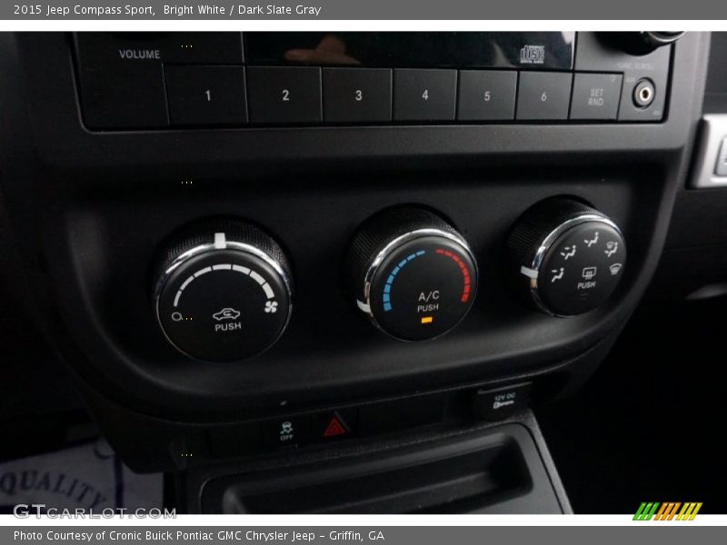 Bright White / Dark Slate Gray 2015 Jeep Compass Sport