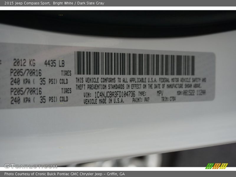 Bright White / Dark Slate Gray 2015 Jeep Compass Sport