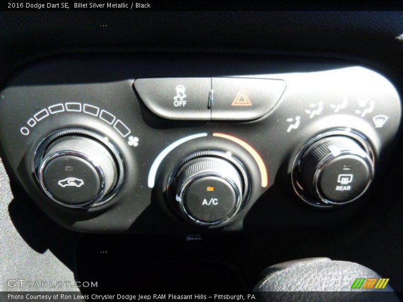 Billet Silver Metallic / Black 2016 Dodge Dart SE