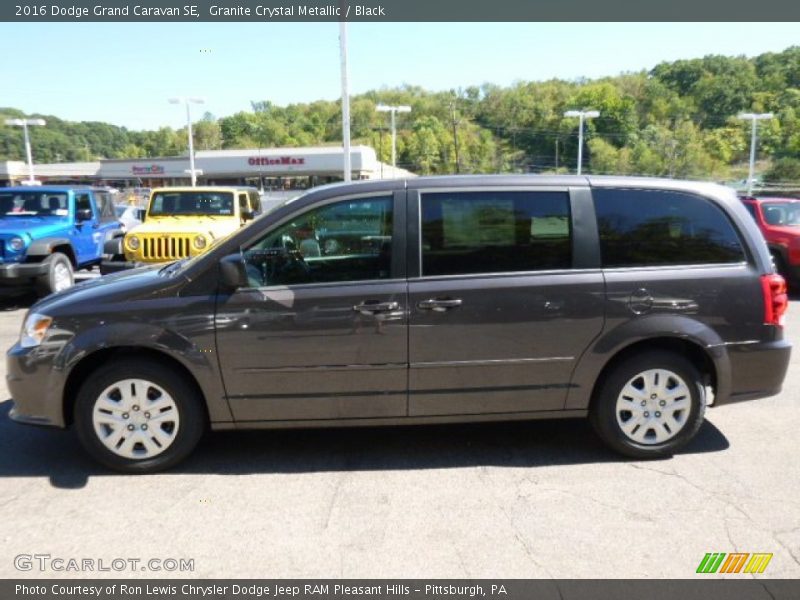 Granite Crystal Metallic / Black 2016 Dodge Grand Caravan SE