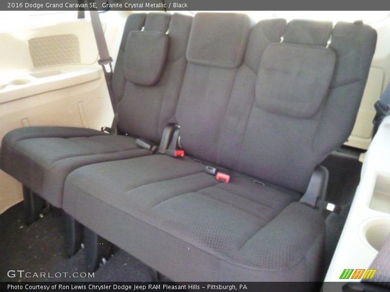 Granite Crystal Metallic / Black 2016 Dodge Grand Caravan SE