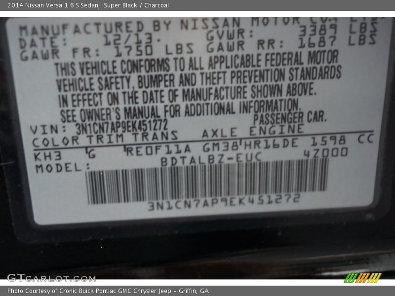 Super Black / Charcoal 2014 Nissan Versa 1.6 S Sedan