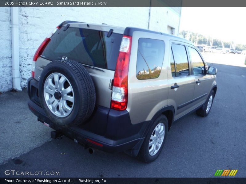 Sahara Sand Metallic / Ivory 2005 Honda CR-V EX 4WD