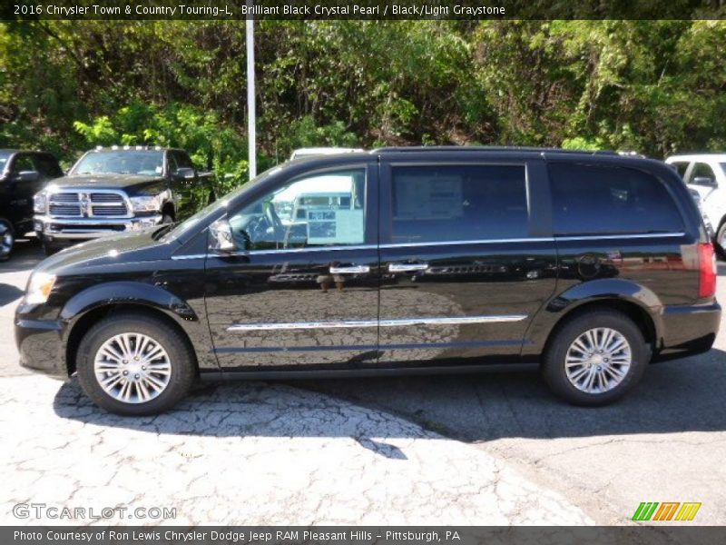 Brilliant Black Crystal Pearl / Black/Light Graystone 2016 Chrysler Town & Country Touring-L