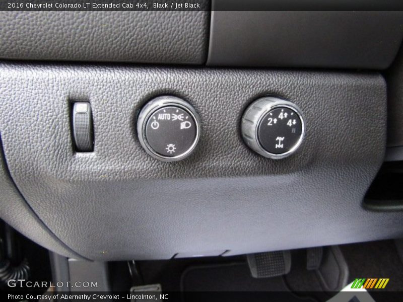 Controls of 2016 Colorado LT Extended Cab 4x4