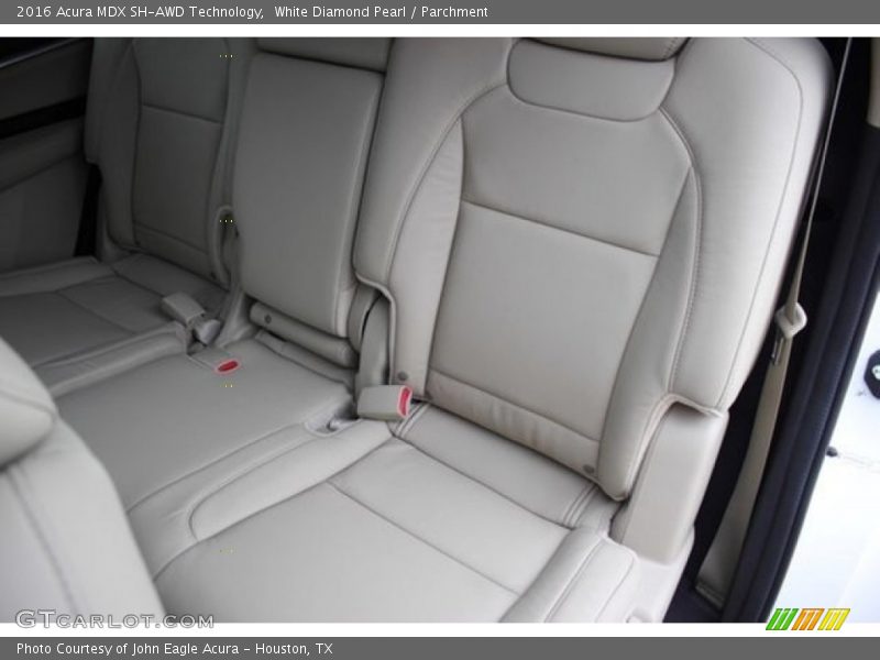 White Diamond Pearl / Parchment 2016 Acura MDX SH-AWD Technology