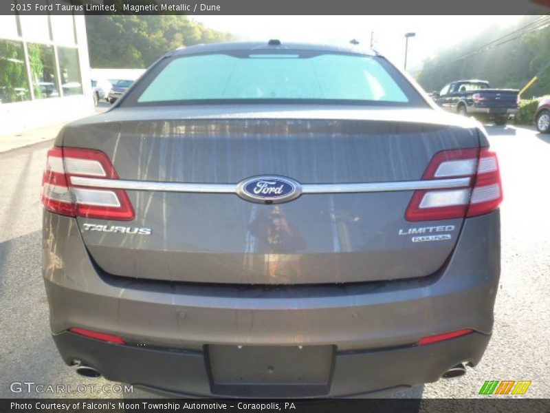 Magnetic Metallic / Dune 2015 Ford Taurus Limited