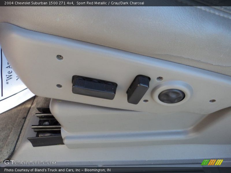 Sport Red Metallic / Gray/Dark Charcoal 2004 Chevrolet Suburban 1500 Z71 4x4