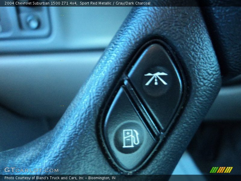 Sport Red Metallic / Gray/Dark Charcoal 2004 Chevrolet Suburban 1500 Z71 4x4