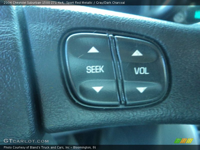Sport Red Metallic / Gray/Dark Charcoal 2004 Chevrolet Suburban 1500 Z71 4x4