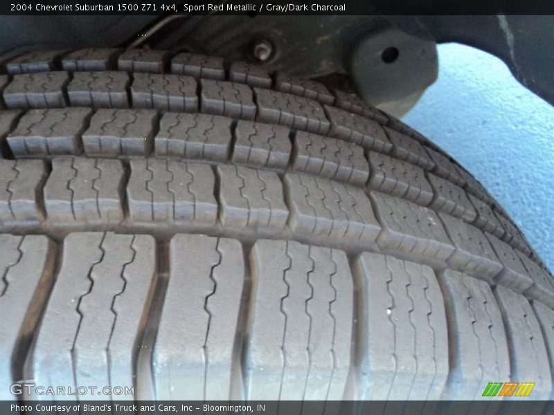 Sport Red Metallic / Gray/Dark Charcoal 2004 Chevrolet Suburban 1500 Z71 4x4