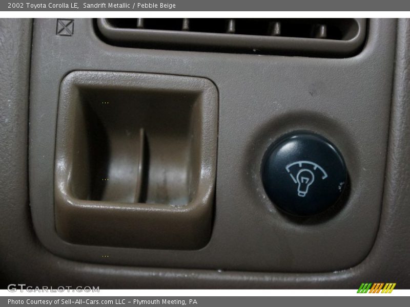 Sandrift Metallic / Pebble Beige 2002 Toyota Corolla LE
