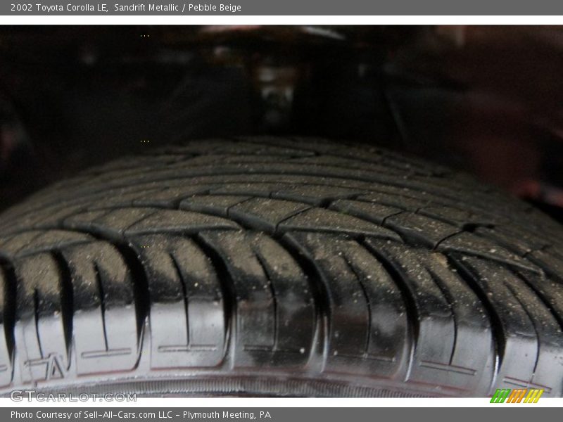 Sandrift Metallic / Pebble Beige 2002 Toyota Corolla LE