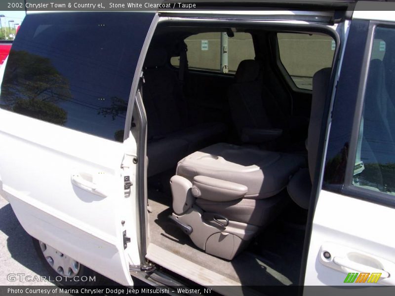 Stone White Clearcoat / Taupe 2002 Chrysler Town & Country eL