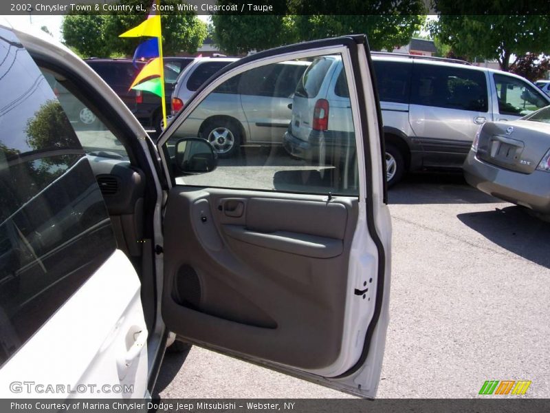 Stone White Clearcoat / Taupe 2002 Chrysler Town & Country eL
