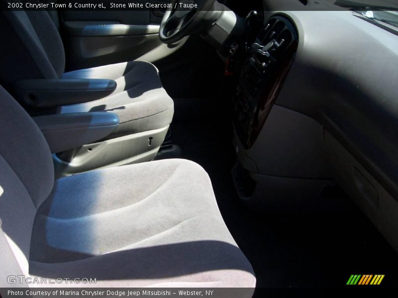 Stone White Clearcoat / Taupe 2002 Chrysler Town & Country eL