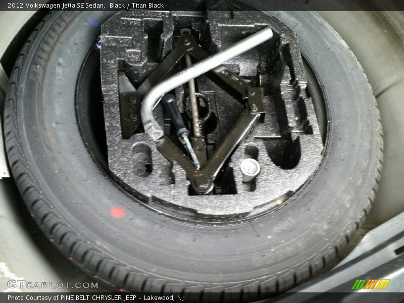 Black / Titan Black 2012 Volkswagen Jetta SE Sedan