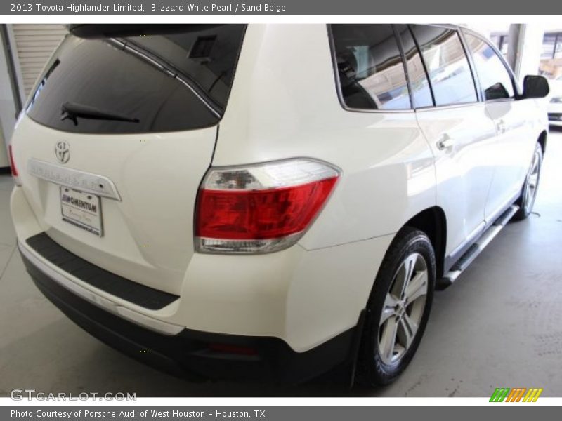 Blizzard White Pearl / Sand Beige 2013 Toyota Highlander Limited