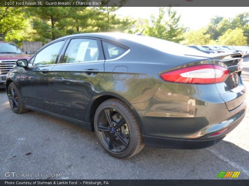 Guard Metallic / Charcoal Black 2016 Ford Fusion SE