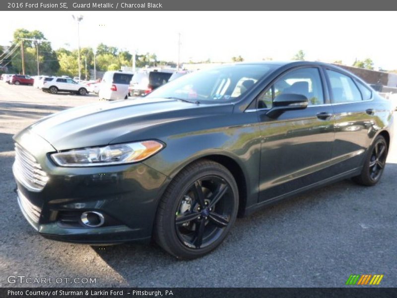 Guard Metallic / Charcoal Black 2016 Ford Fusion SE
