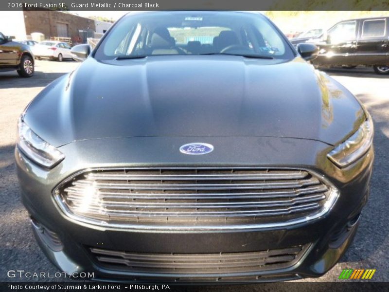 Guard Metallic / Charcoal Black 2016 Ford Fusion SE