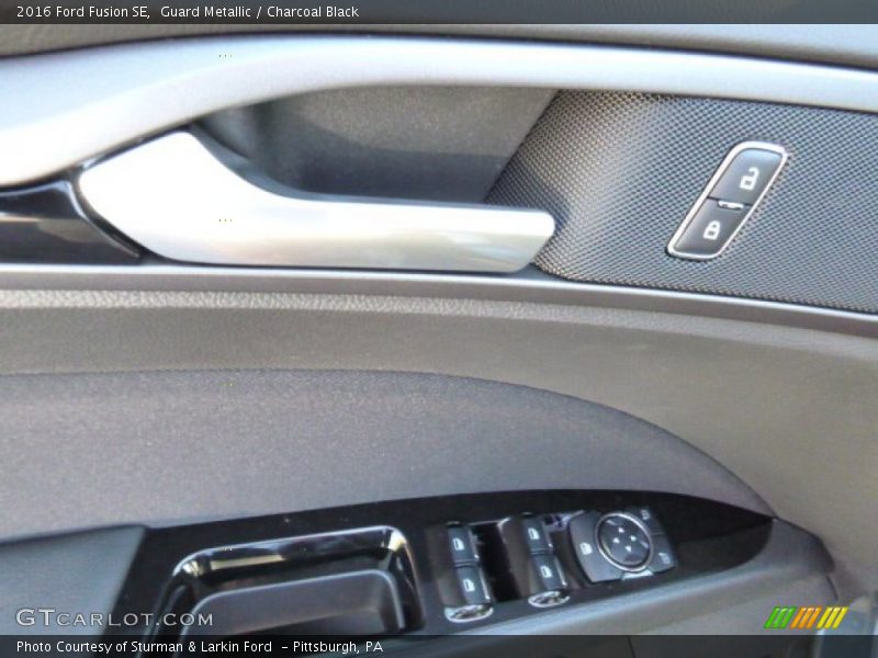 Guard Metallic / Charcoal Black 2016 Ford Fusion SE