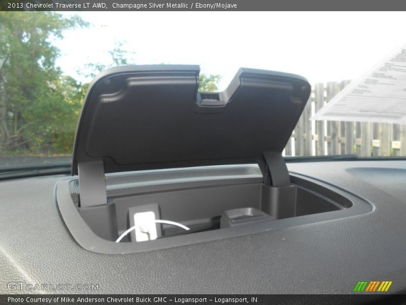 Champagne Silver Metallic / Ebony/Mojave 2013 Chevrolet Traverse LT AWD
