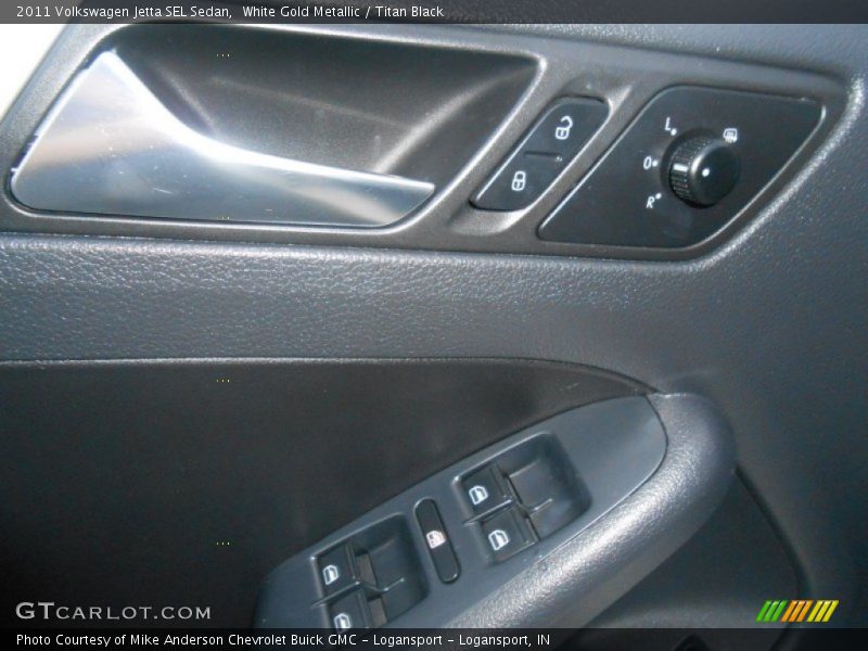 White Gold Metallic / Titan Black 2011 Volkswagen Jetta SEL Sedan