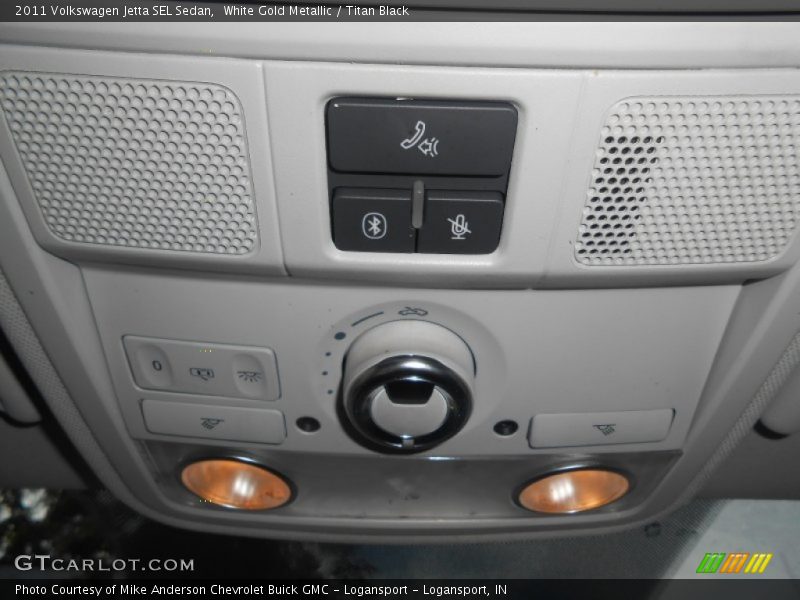 White Gold Metallic / Titan Black 2011 Volkswagen Jetta SEL Sedan