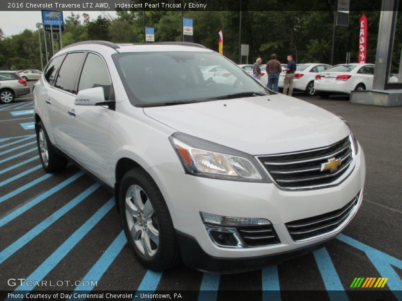 Iridescent Pearl Tricoat / Ebony 2016 Chevrolet Traverse LTZ AWD