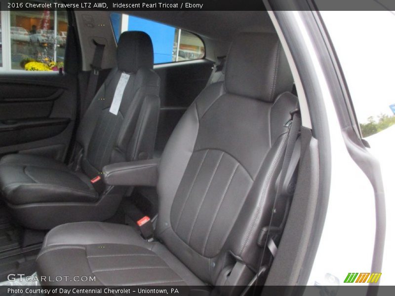 Iridescent Pearl Tricoat / Ebony 2016 Chevrolet Traverse LTZ AWD