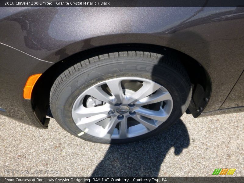 Granite Crystal Metallic / Black 2016 Chrysler 200 Limited
