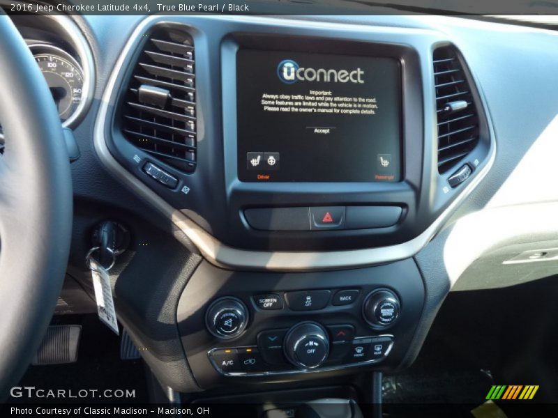 True Blue Pearl / Black 2016 Jeep Cherokee Latitude 4x4