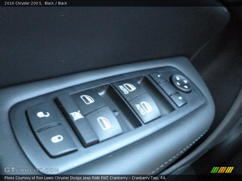 Black / Black 2016 Chrysler 200 S