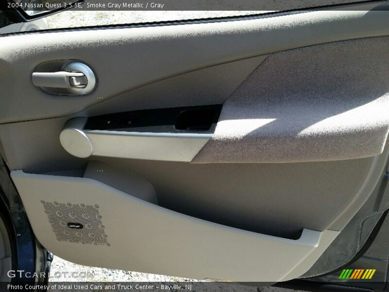 Smoke Gray Metallic / Gray 2004 Nissan Quest 3.5 SE