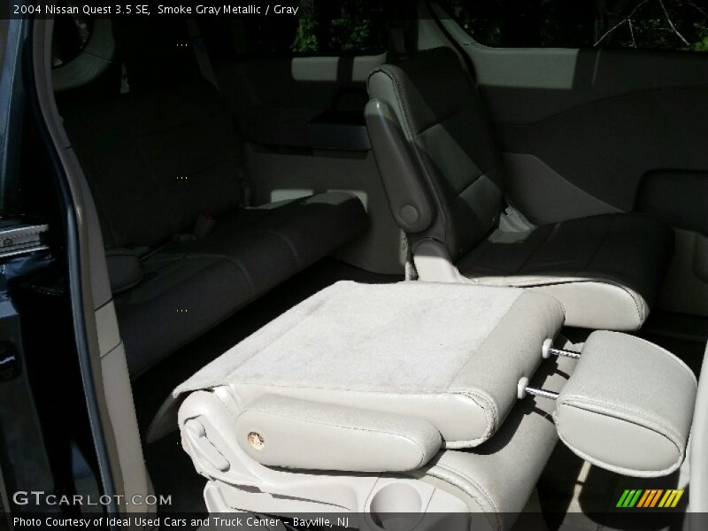 Smoke Gray Metallic / Gray 2004 Nissan Quest 3.5 SE