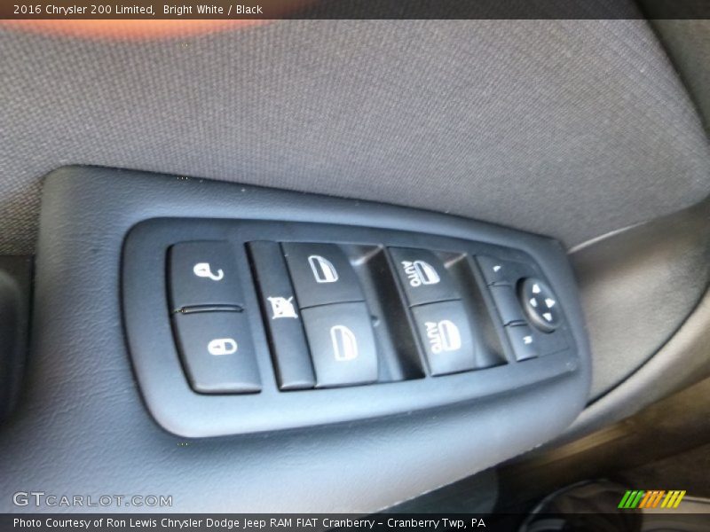 Bright White / Black 2016 Chrysler 200 Limited