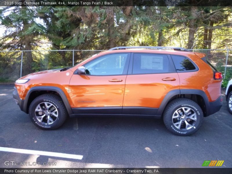 Mango Tango Pearl / Black 2016 Jeep Cherokee Trailhawk 4x4