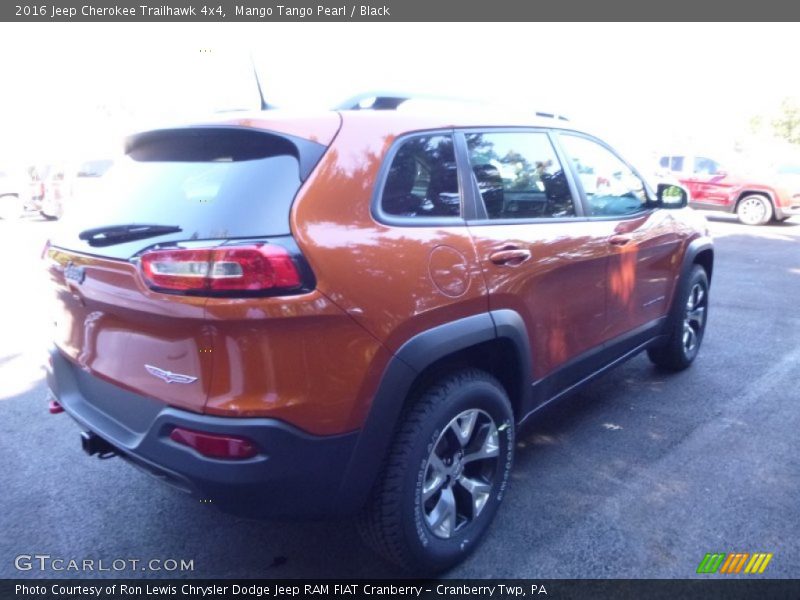 Mango Tango Pearl / Black 2016 Jeep Cherokee Trailhawk 4x4