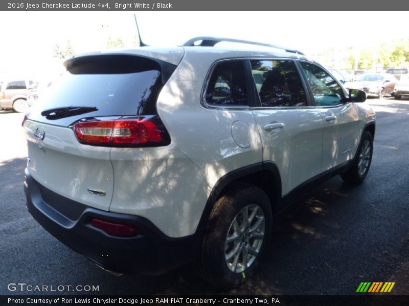 Bright White / Black 2016 Jeep Cherokee Latitude 4x4