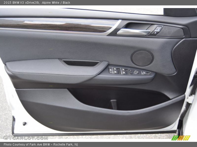 Alpine White / Black 2015 BMW X3 xDrive28i