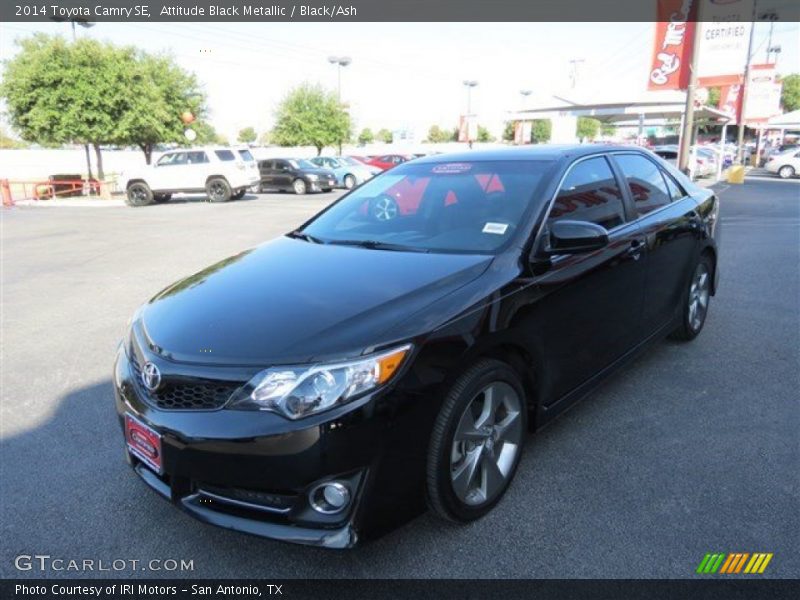 Attitude Black Metallic / Black/Ash 2014 Toyota Camry SE