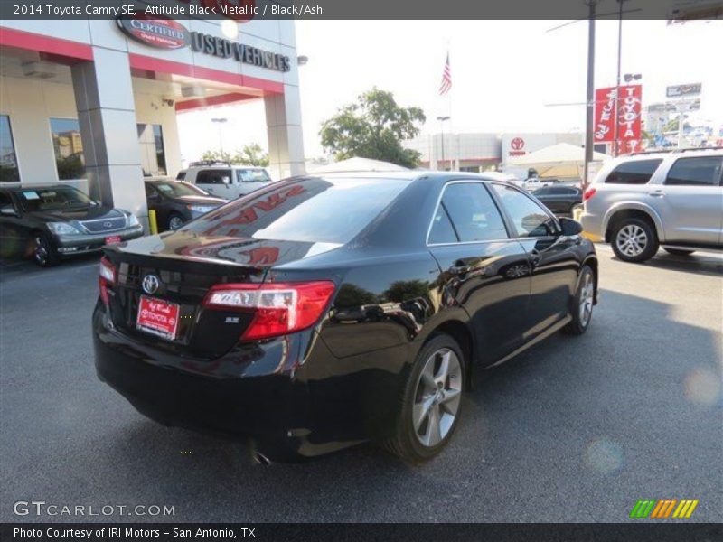 Attitude Black Metallic / Black/Ash 2014 Toyota Camry SE