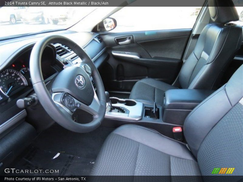 Attitude Black Metallic / Black/Ash 2014 Toyota Camry SE