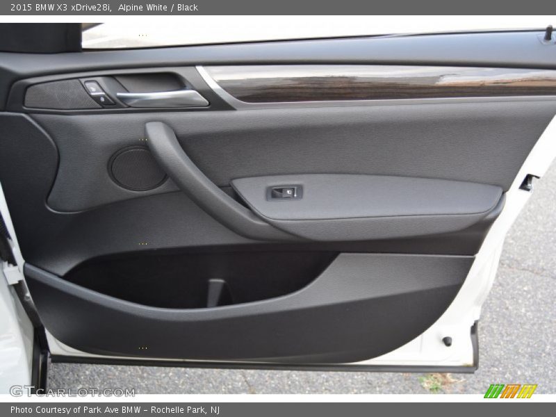 Alpine White / Black 2015 BMW X3 xDrive28i