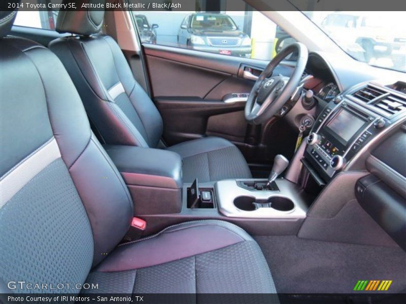 Attitude Black Metallic / Black/Ash 2014 Toyota Camry SE