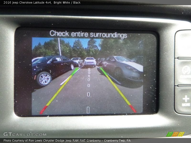 Bright White / Black 2016 Jeep Cherokee Latitude 4x4